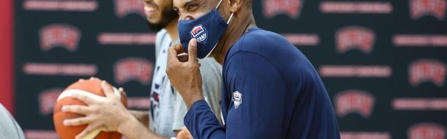 九游-格兰特·希尔的多重身份：退役后享受各样大舞台