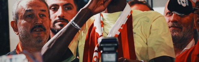 奥西门租借加盟加拉塔萨雷：一场荒诞的皆大欢喜