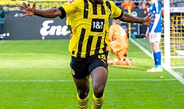 九游游戏-秦游夏：妖童主宰鲁尔德比，请多特大胆起用穆科科！