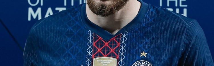 九游游戏-超强个人能力打进1球！官方：K77当选2-0战胜利物浦全场最佳球员